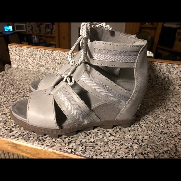 Sorel wedge sandals - Picture 2 of 5